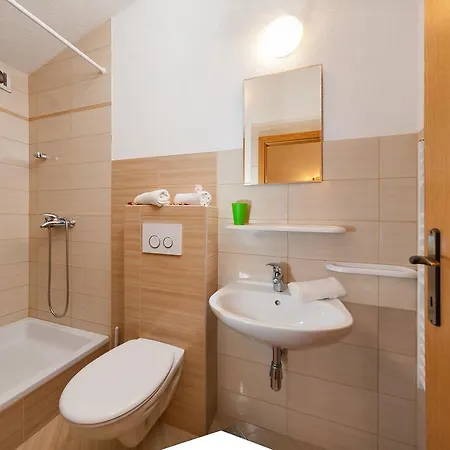 Mande And Kate Lejlighed